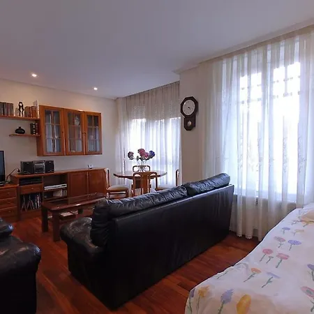 Apartamento En Casa Con Jardin + Garaje. E-bi-201 毕尔巴鄂
