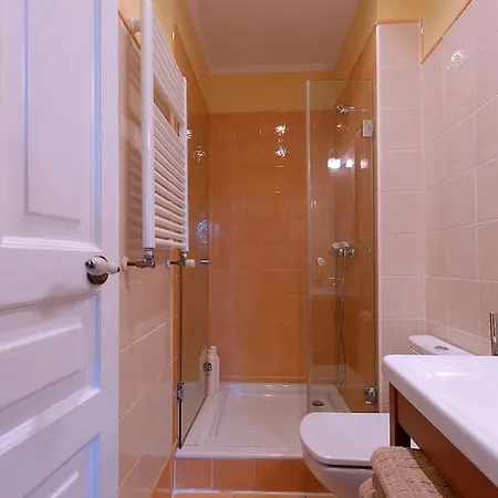 Apartamento Apartamento En Casa Con Jardin + Garaje. E-bi-201 Bilbao