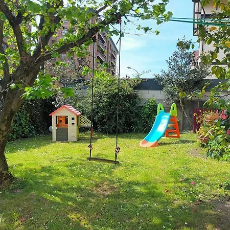 Apartamento En Casa Con Jardin + Garaje. E-bi-201 Apartamento Bilbao